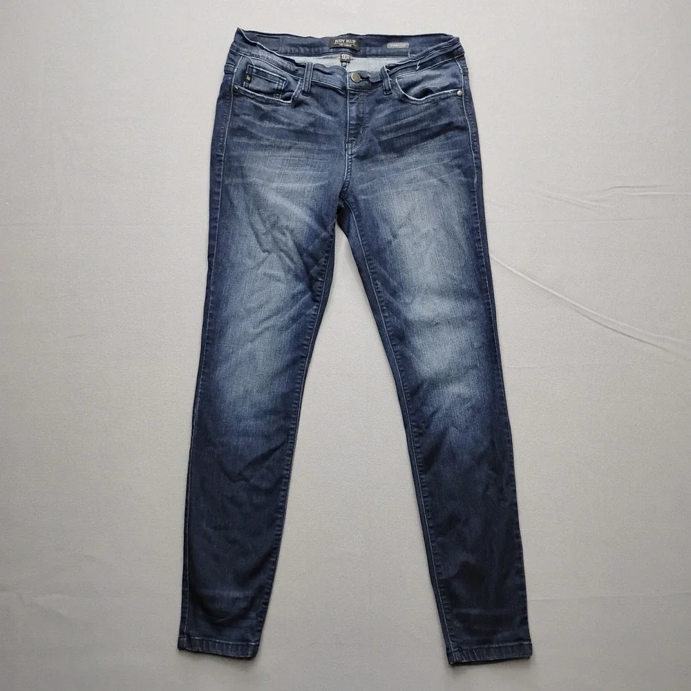 Judy Blue Skinny Fit Dark Wash Distressed Jeans  Size 13/31 Mens 10